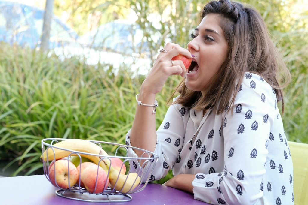 Comment bien s&rsquo;alimenter tout en restant actif ?